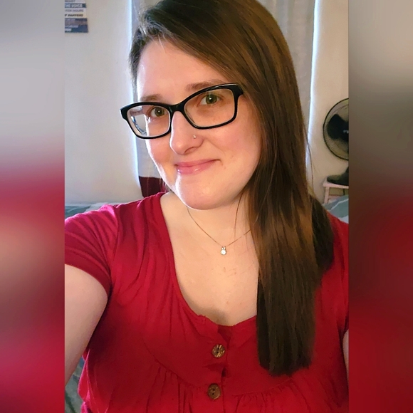 Meet your Posher, Ashley & Kevin - Picture 2 of 12